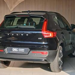 Volvo XC40 B3 163ch Ultimate DCT 7 H&eacute;rouville-Saint-Clair