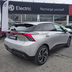 MG MG4 EV 190ch - 64kWh Premium Jaux