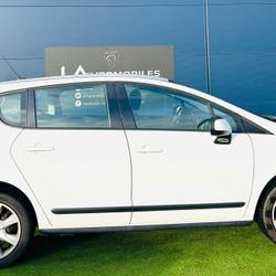 Peugeot 3008 1.6 BlueHDi 120 S&S Access Longu&eacute;-Jumelles