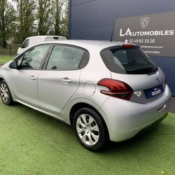 Peugeot 208 BLUEHDI 75 LIKE Longu&eacute;-Jumelles