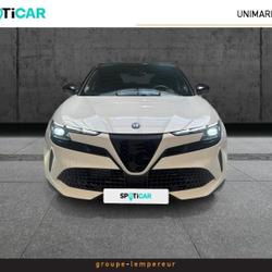 Alfa Romeo Junior 1.2 Ibrida 145ch Speciale e-DCT6 Li&eacute;vin