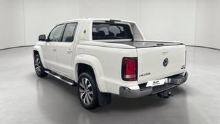Volkswagen Amarok  - photo 2