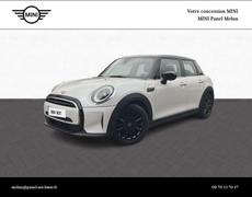 Mini Cooper Vert-Saint-Denis