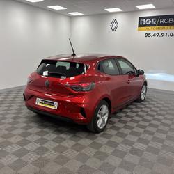 Renault Clio 5 Evolution E-Tech full hybrid 145 Poitiers