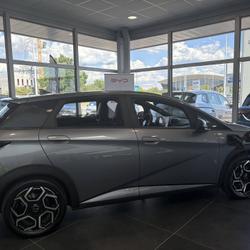 BYD Dolphin Dolphin 60,4 kWh 204 ch Design S&eacute;r&eacute;zin-du-Rh&ocirc;ne