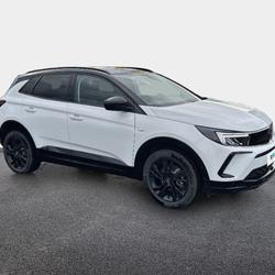 Opel Grandland 1.2 Turbo 130 ch Automatique GS 5 portes  (sept. 2023) (co2 145.0) Qu&eacute;vert