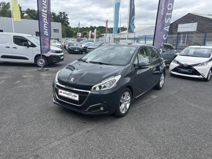 Peugeot 208 - 1.2 PureTech 82ch E6.c Signature 5p - 7 489 €