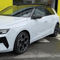 Opel Astra 1.2 Turbo Hybrid 145ch Ultimate e-DCT 6 Vert-Saint-Denis