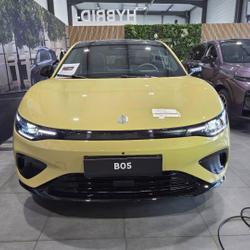 Leapmotor B05 BEV 218ch Pro Max 67,1 kWh Design Vert-Saint-Denis
