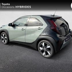 Toyota Aygo X 116h Graphic Vannes