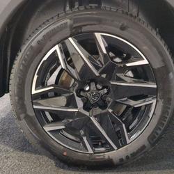 Peugeot 5008 Hybrid 145 ch e-DCS6 GT Vendeville