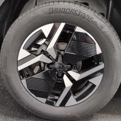 Peugeot 2008 Hybrid 145 e-DCS6 Allure Vendeville