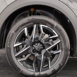Peugeot 5008 Hybrid 145 ch e-DCS6 GT Vendeville