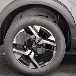 Peugeot 2008 Hybrid 145 e-DCS6 GT Vendeville