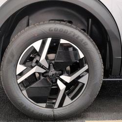 Peugeot 2008 Hybrid 145 e-DCS6 GT Vendeville