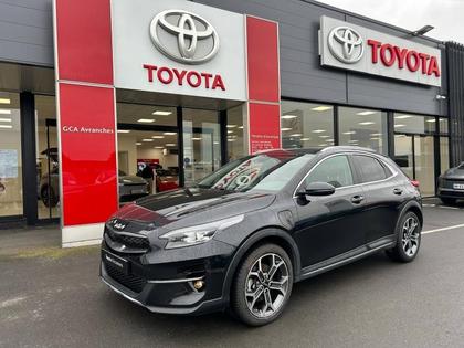 Kia XCee'd - 1.6 GDi 105ch + Plug-In 60.5ch Black & White Edition DCT6 MY22 - 23 490 €