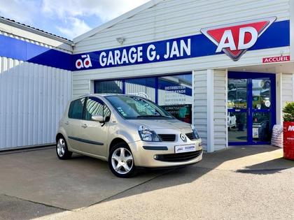 Renault Modus - 1.6 16v 110ch Expression BVA - 7 490 €