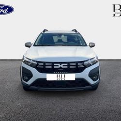 Dacia Sandero 1.0 TCe 90ch Stepway Expression + ATTELAGE Vitr&eacute;