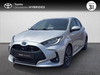 Toyota Yaris - 116h Design 5p MY22 - 17 990 €