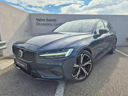 Volvo V60 - B4 197ch Plus Style Dark DCT 7 - 49 900 €