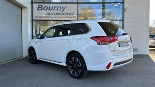 Mitsubishi Outlander  - Instyle - photo 2