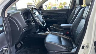 Mitsubishi Outlander  - Instyle - photo 4