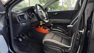 Kia Stonic  - Active - photo 4