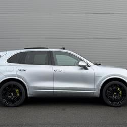 Porsche Cayenne S 3.0 V6 416 CH E-HYBRID BVA / HISTORIQUE COMPLET REVISION POUR LA VENTE occasion - Pornichet - photo 2/27