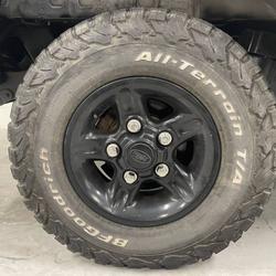 Land Rover Defender 110 Crew cab E Mark IV Saint-Barth&eacute;lemy-d'Anjou