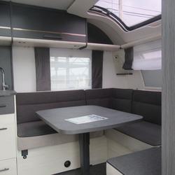Caravane Caravelair EXCLUSIVE LINE 475 La M&eacute;zi&egrave;re