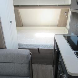 Caravane Hobby 390SF La M&eacute;zi&egrave;re