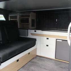 Fourgon Pilote 504 BF RENAULT La M&eacute;zi&egrave;re