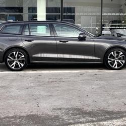 Volvo V60 V60 B4 197 ch DCT7 Ultra Style Dark Saint-Ouen-l'Aum&ocirc;ne