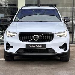 Volvo XC40 XC40 B4 197 ch DCT7 Ultra Saint-Ouen-l'Aum&ocirc;ne