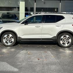 Volvo XC40 B3 163 ch DCT7 Ultra occasion - Saint-Ouen-l'Aum&ocirc;ne - photo 3/42