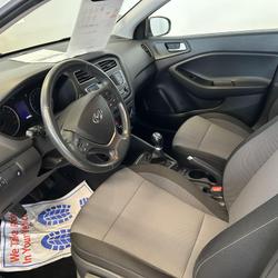 Hyundai i20 i20 1.2 75 Initia Saintes