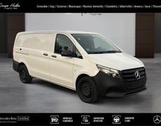 Mercedes Vito Nivolas-Vermelle