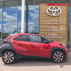 Toyota Aygo X Design 1.0 72 ch occasion - Longuenesse - photo 2/19