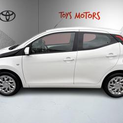 Toyota Aygo 1.0 VVT-I X-PLAY 72 ch occasion - Boulogne-sur-Mer - photo 2/23