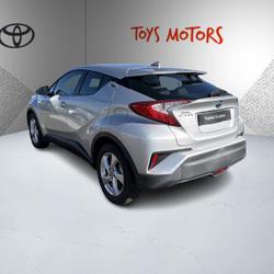 Toyota C-HR Hybrid Dynamic 1.8 122 ch Max&eacute;ville