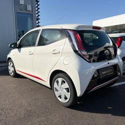 Toyota Aygo x-play 1.0 69 ch BVA5 Max&eacute;ville