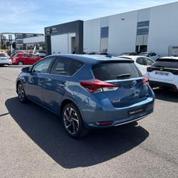 Toyota Auris 1.8 HYBRID 136 CVT DESIGN Max&eacute;ville