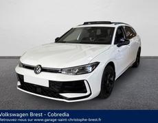 Volkswagen Passat - 1.5 eHybrid 272ch R-Line DSG6 - 51 870 €
