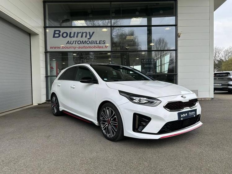 Kia Cee'd  - 23 490 €