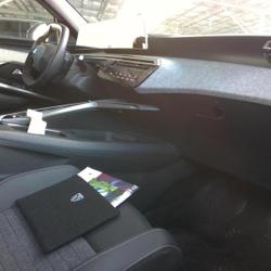 Peugeot 5008 Hybrid 145ch Allure e-DCS6 / PANORAMIC NAV GPS / VISION 360 / DRIVE ASSIST Brest