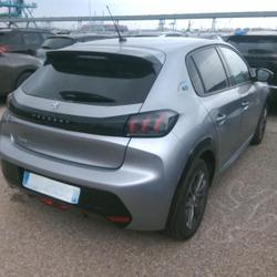 Peugeot 208 e-208 136ch Allure / Chargeur embarqu&eacute; 7,4 kW / Camera de recul Brest