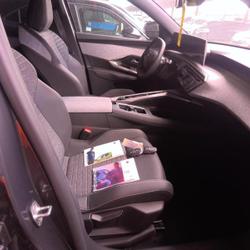 Peugeot 3008 Electrique 230ch Batterie 97 kWh Allure / GRANDE AUTONOMIE Brest