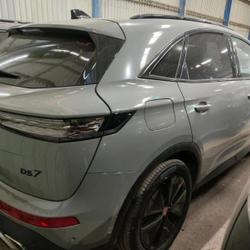 DS DS7 E-TENSE 4x4 300 Performance Line + TOIT OUVRANT / HIFI FOCAL / COFFRE ELEC S&eacute;n&eacute;