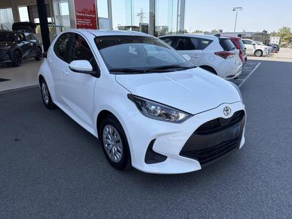 Toyota Yaris - 116h Dynamic Business 5p + Programme Beyond Zero Academy MY22 - 21 490 €