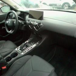 Ds DS3 E-Tense 156ch Rivoli / POMPE A CHALEUR / VISION 360 / Chargeur embarqu&eacute; 11 kW / CUIR occasion - Brest - photo 3/3